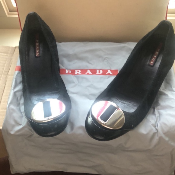 Authentic Prada Black Suede Peep-Toe Flats with Slight Heel - Picture 7 of 10